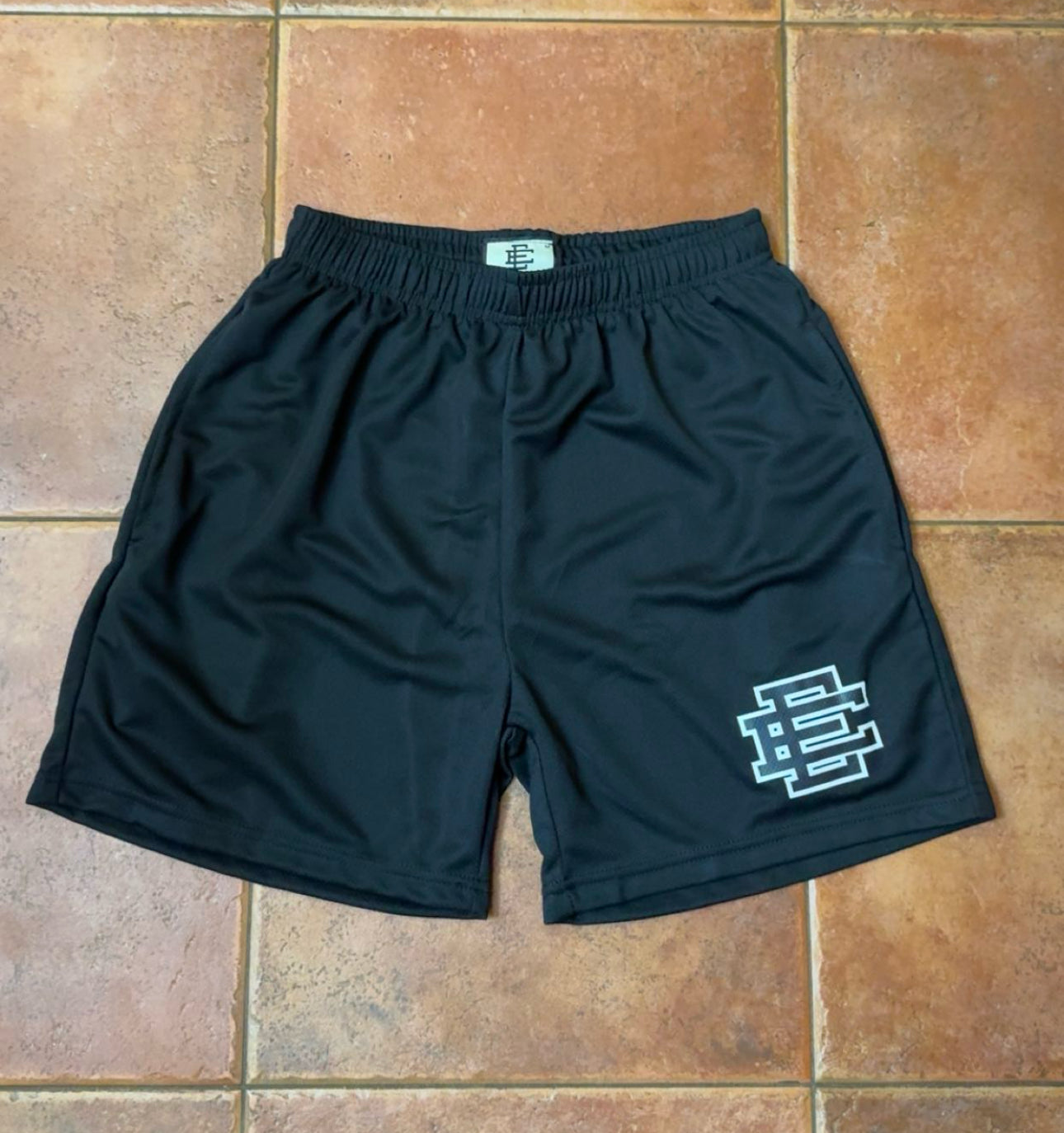 EE Shorts "Black Logo"