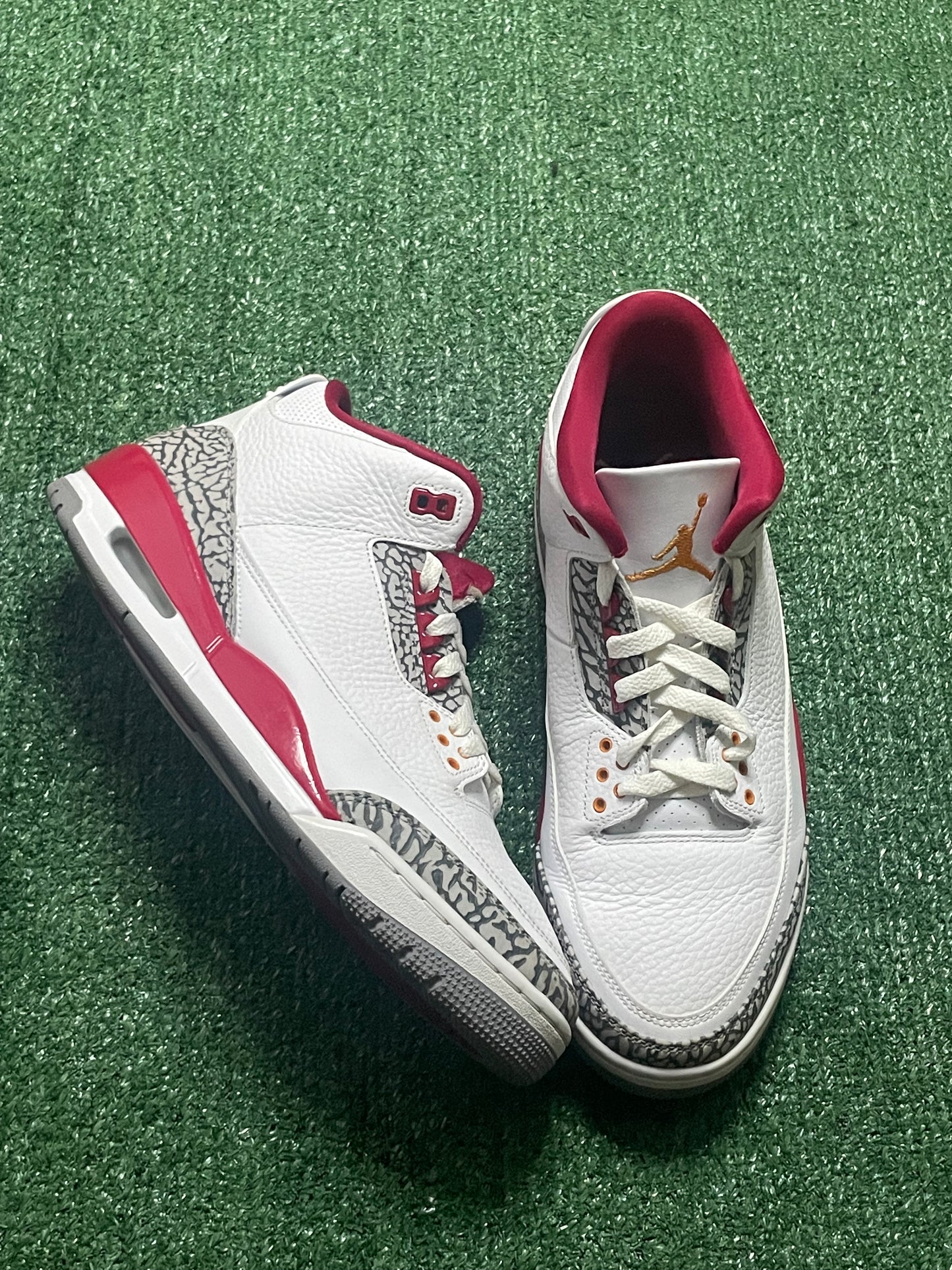 Jordan 3 "Cardinal"